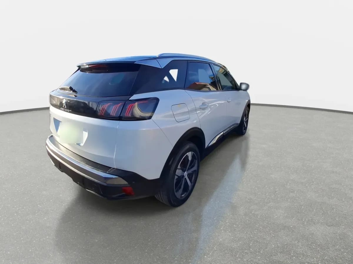 Peugeot 3008 1.5 Allure Pack Bluehdi 130 4x2 Eat8 5p año 2024