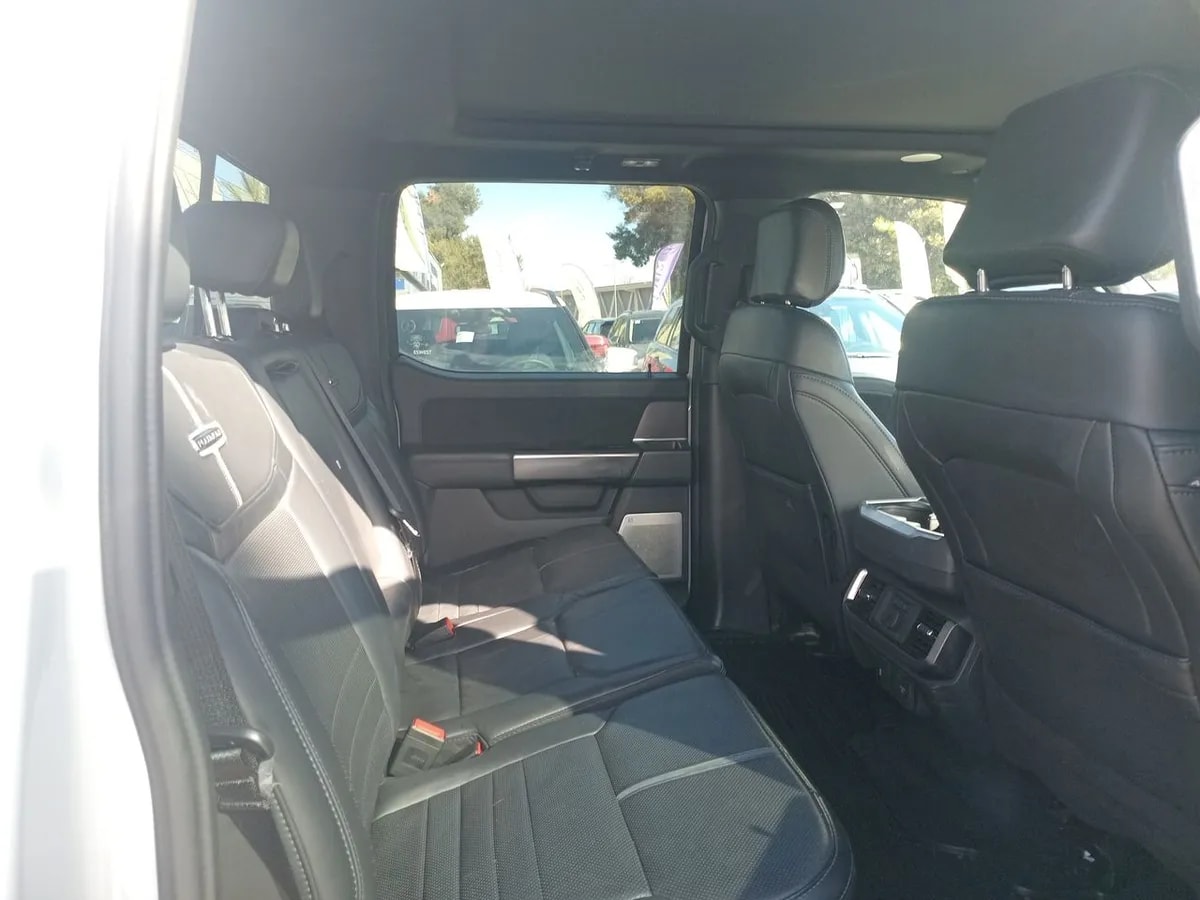 Ford F-150 3.5 Platinum Cc Dob. Cab. 4x4 At 4p año 2025