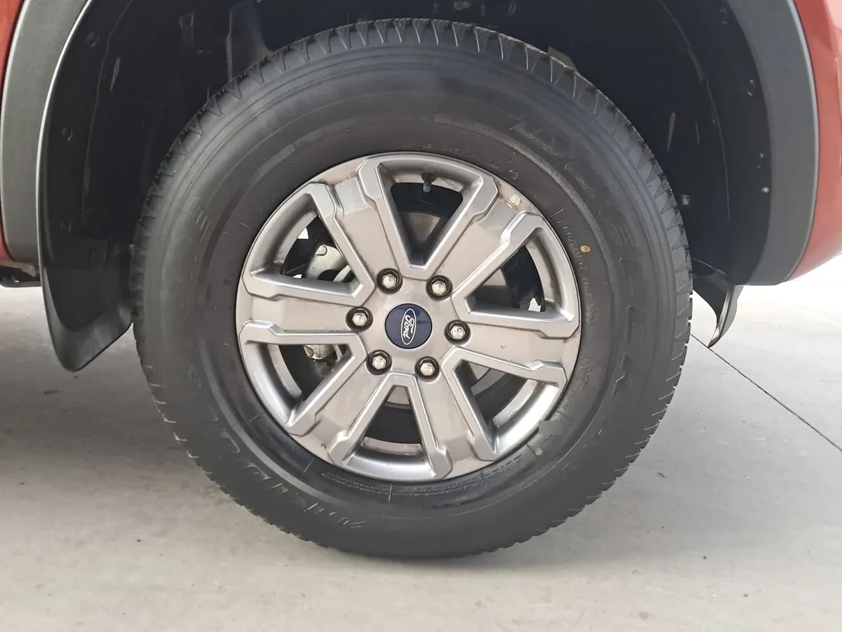 Ford Ranger 2.0 Xls Diesel 4x2 Dob. Cab. Mt 4p año 2025