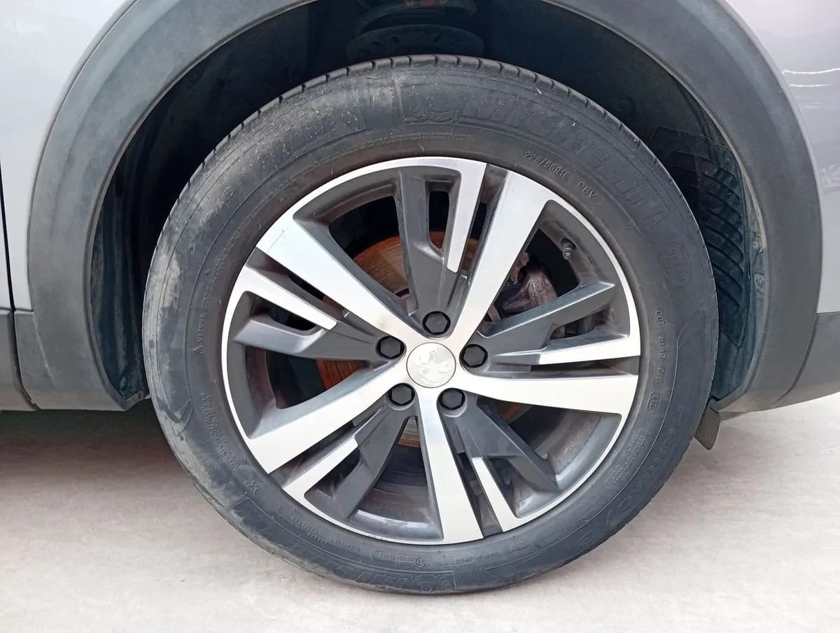 Peugeot 3008 1.2 Active Pack Puretech 4x2 130 Mt6 5p año 2022