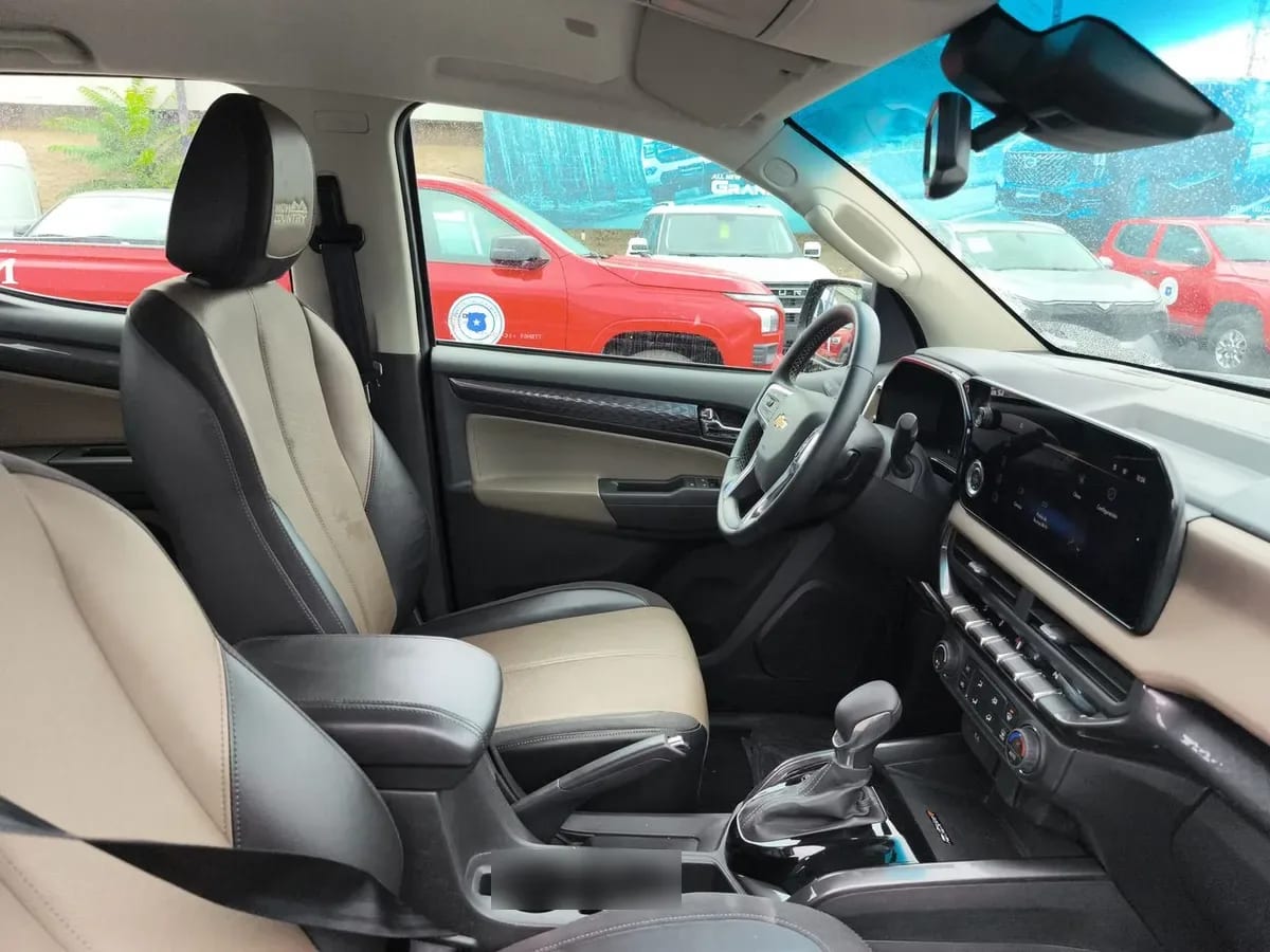 Chevrolet Colorado 2.8 High Country Diesel 4wd At 4p año 2025