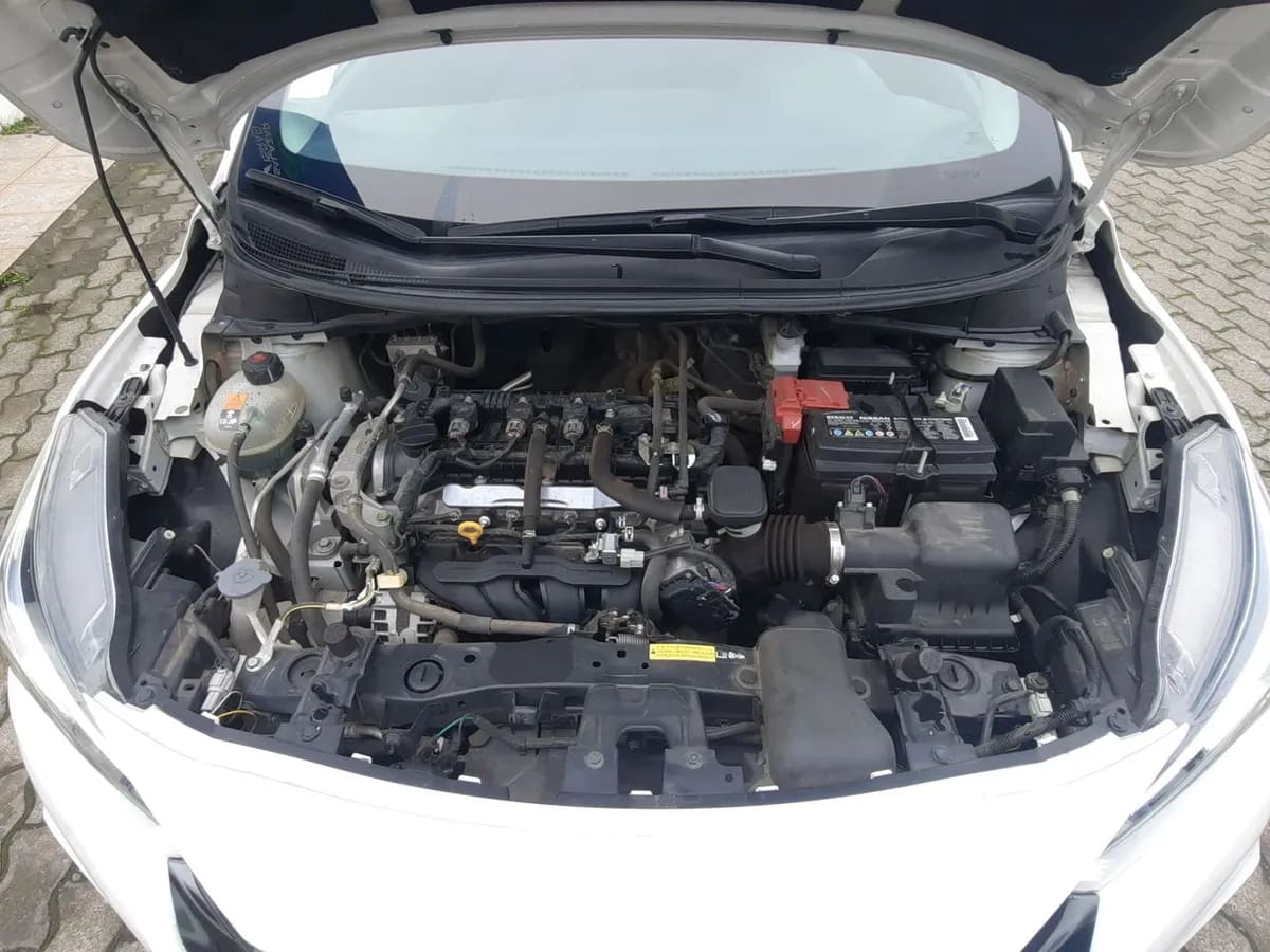 Nissan Versa 1.6 Sense 4x2 Mt 4p año 2023