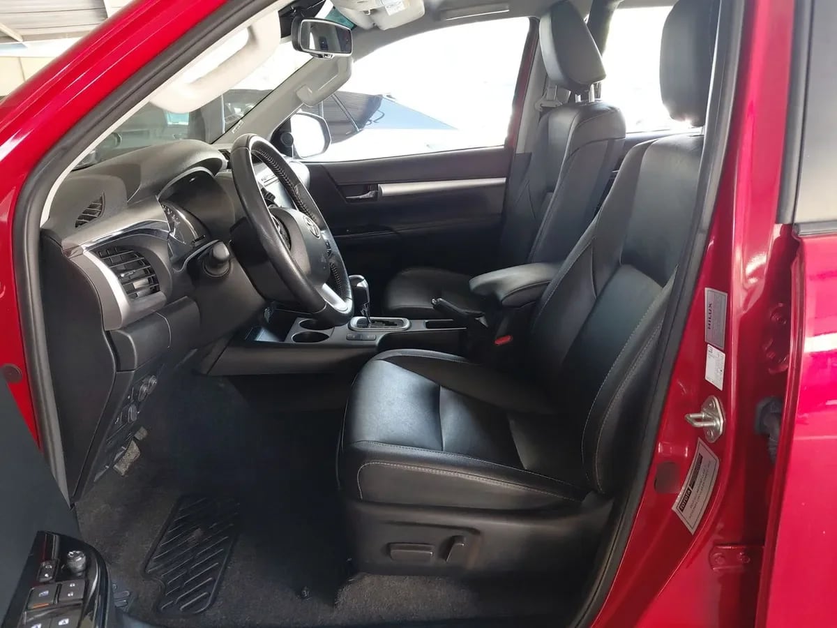 Toyota Hilux 2.8 Srv Diesel 4x4 Dob. Cab. At 4p año 2024