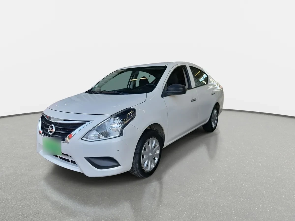 Nissan Versa 1.6 Sense 4x2 Mt 4p año 2021
