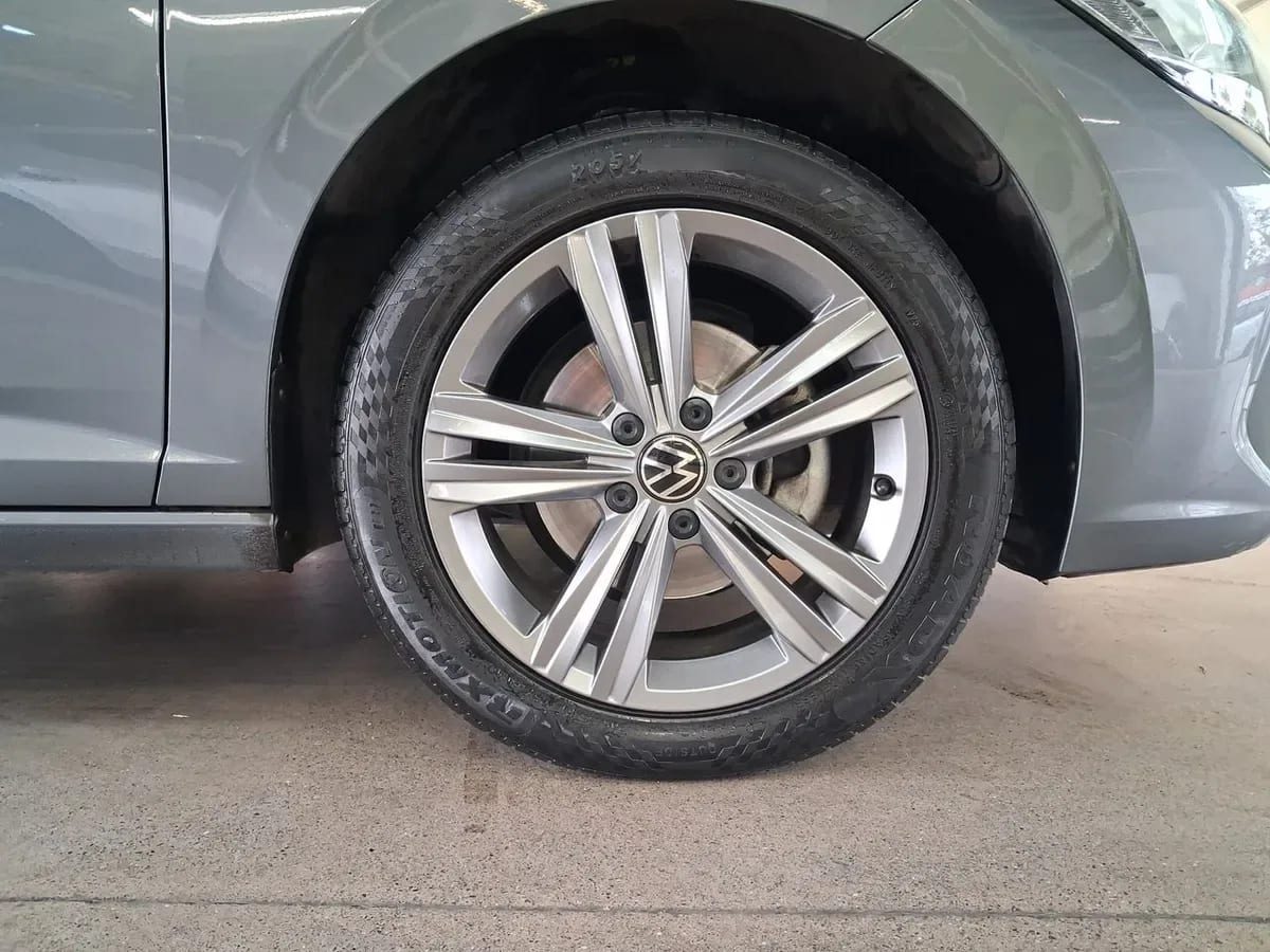 Volkswagen Jetta 1.4 Comfortline Sky 4x2 At 4p año 2024