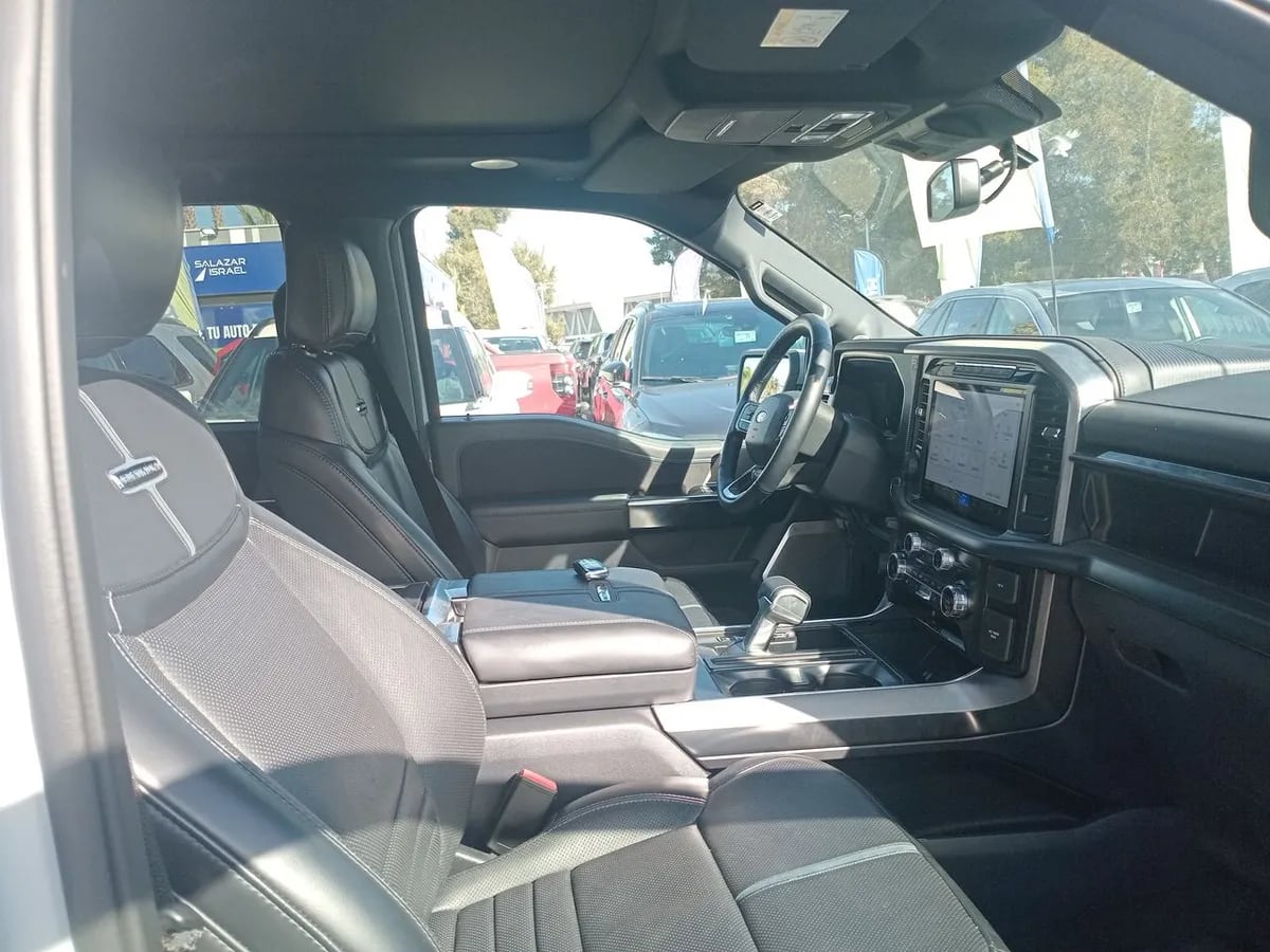 Ford F-150 3.5 Platinum Cc Dob. Cab. 4x4 At 4p año 2025