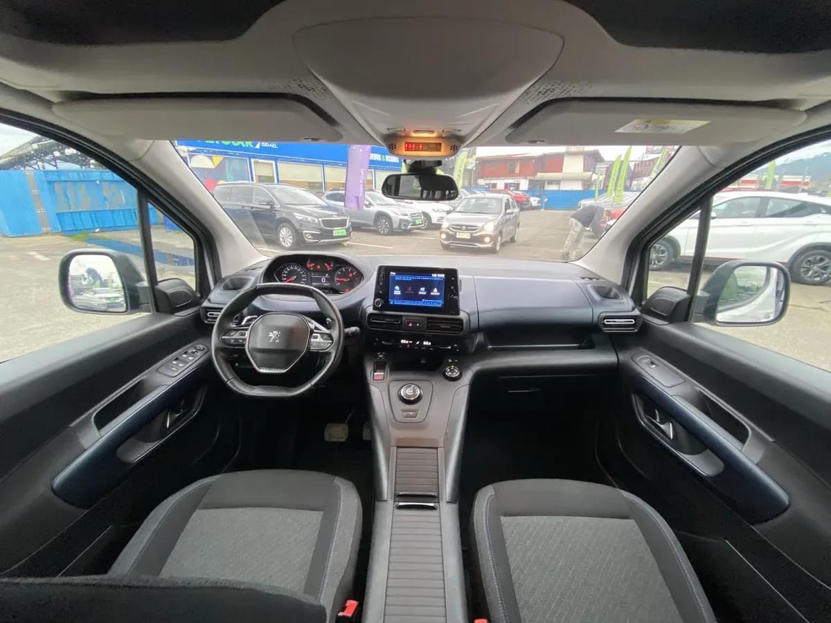 Peugeot Rifter 1.5 Allure Bluehdi Diesel 4x2 130hp Eat8 5p año 2023