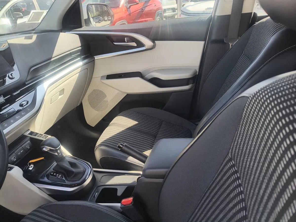 Kia Carens 1.4l Ex Turbo-Gdi Full 4x2 7dct At 5p año 2023