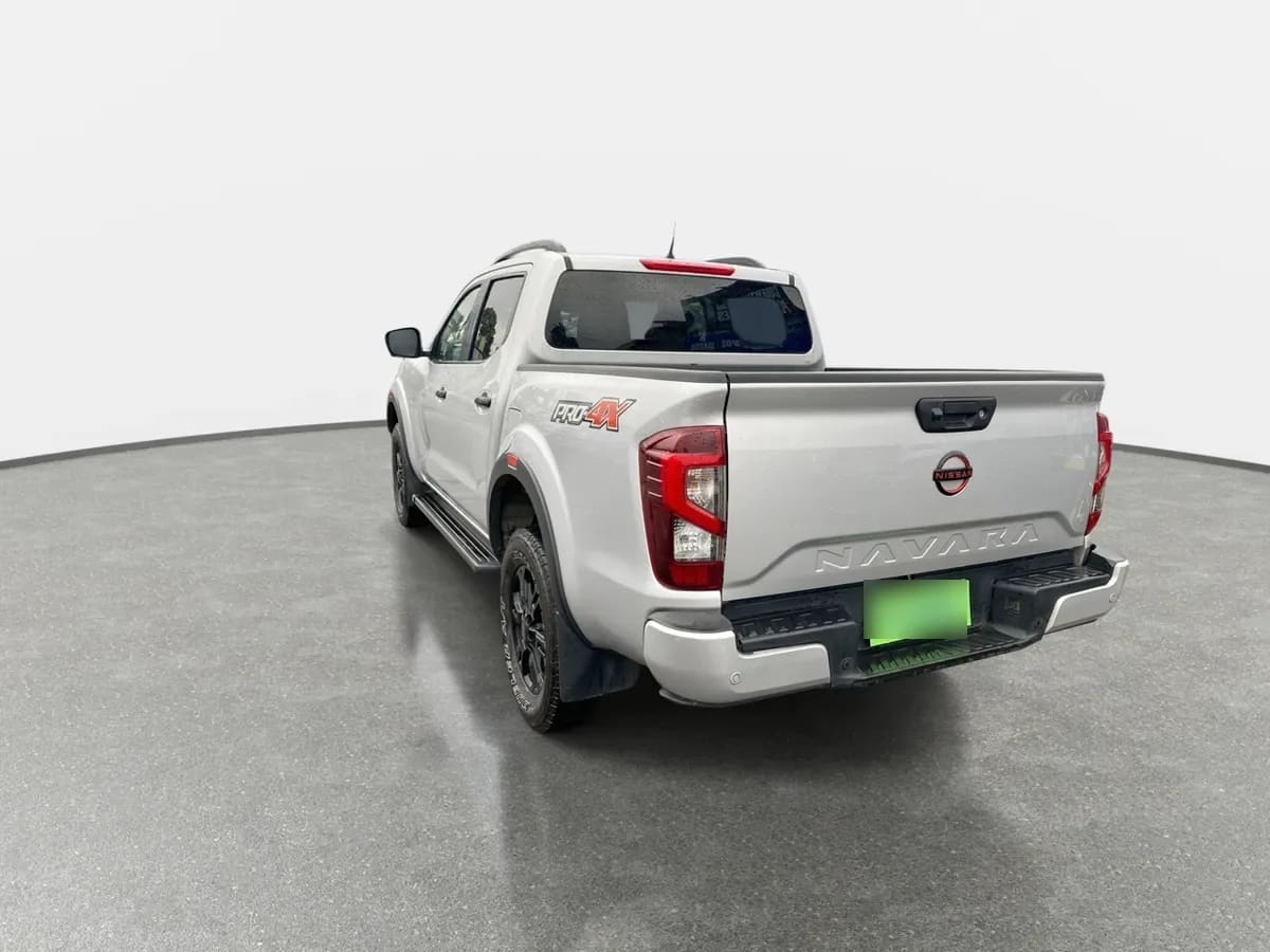 Nissan Navara 2.3d Pro4x Diesel 4x4 Dob.cab. At 4p año 2023
