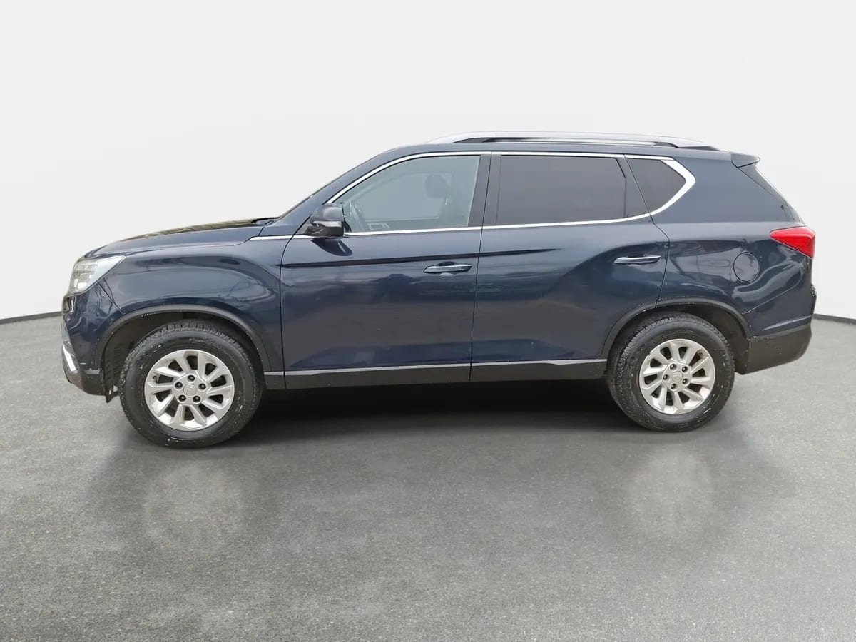 Ssangyong Rexton 2.2 Yrx201 Diesel Fl 4x2 At 5p año 2020