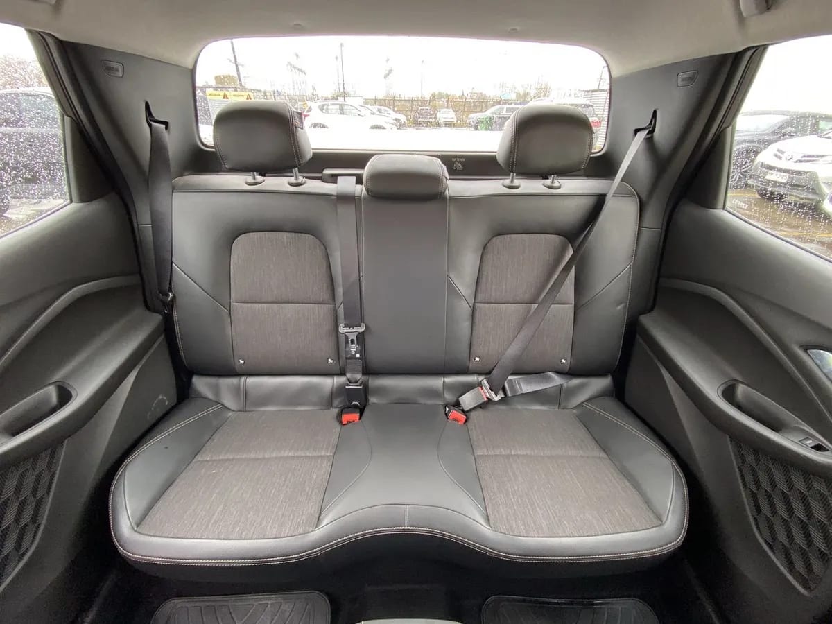 Chevrolet Montana 1.2t Ltz S 4x2 At 4p año 2025