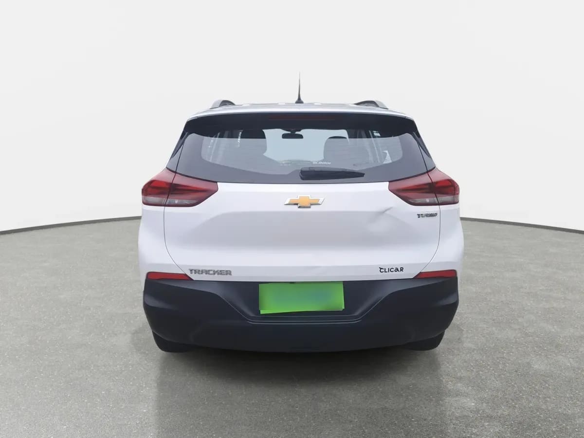 Chevrolet Tracker 1.2t Ls Fwd Mt 5p año 2023