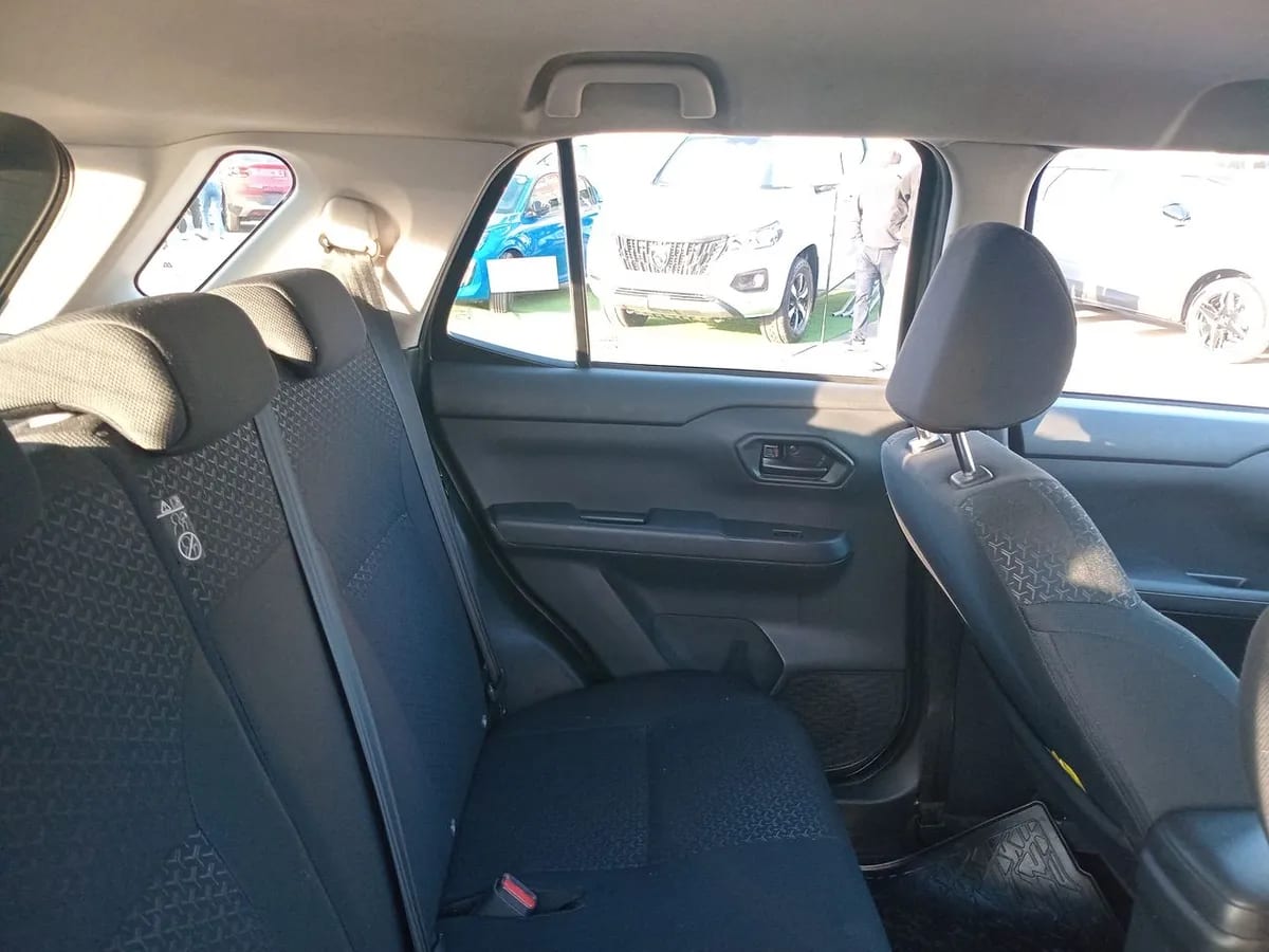 Toyota Raize 1.2 I 4x2 Mt 5p año 2023