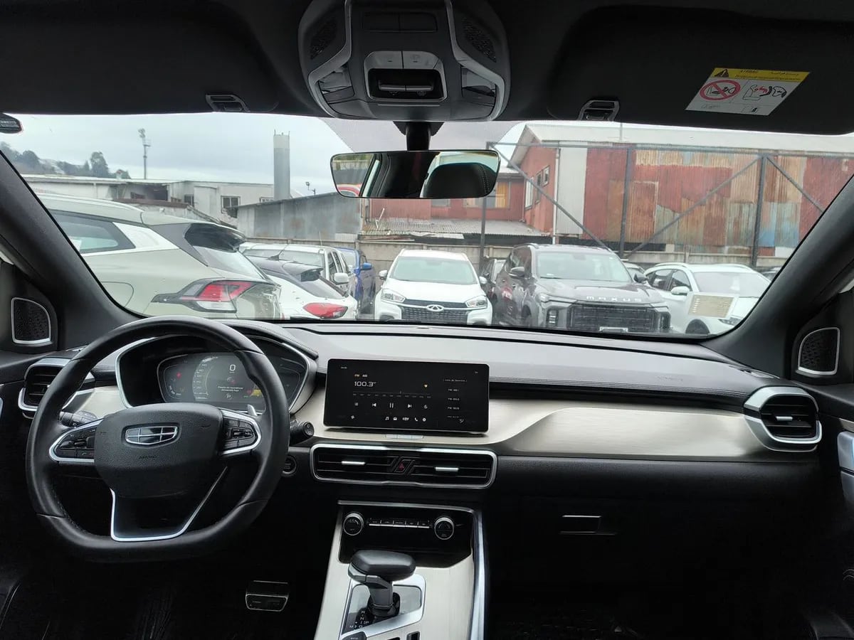Geely Coolray 1.5 Gf Sport 4x2 At 5p año 2023