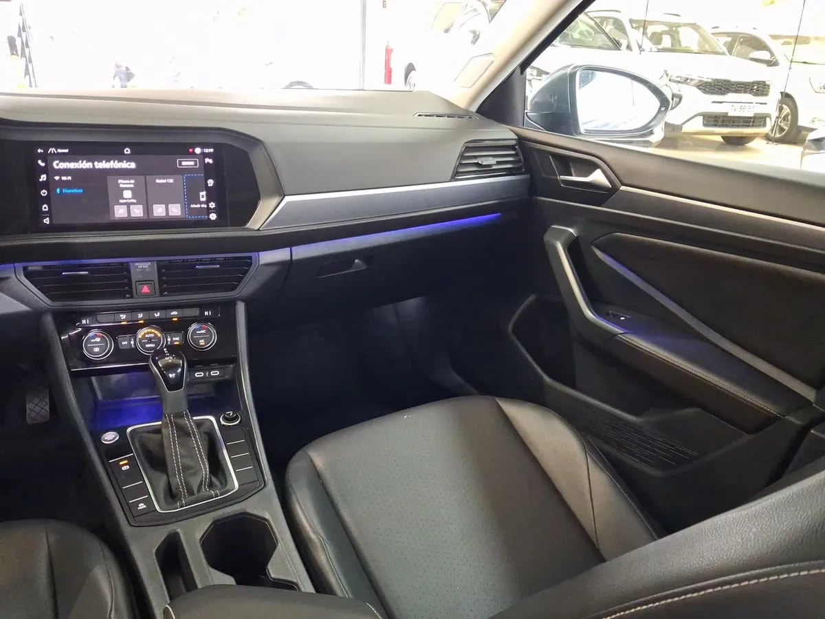 Volkswagen Jetta 1.4 Comfortline Sky 4x2 At 4p año 2024