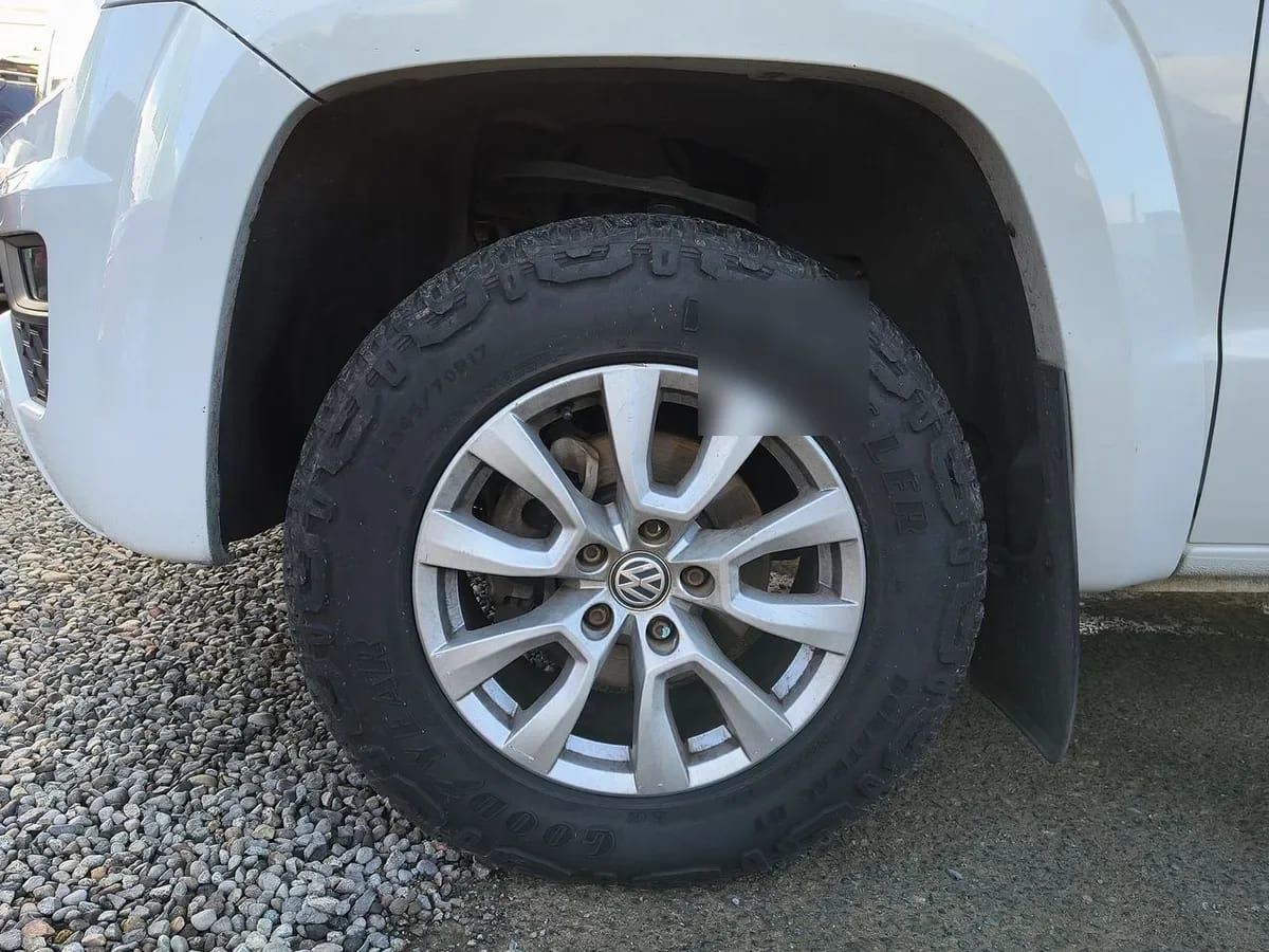 Volkswagen Amarok 2.0 Trendline Diesel 4motion 4x4 Dob. Cab. Mt 4p año 2023