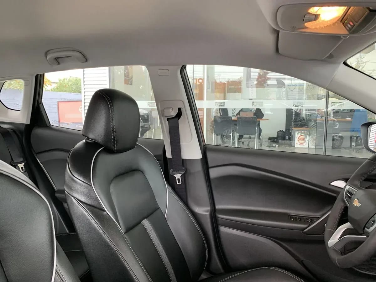 Chevrolet Tracker 1.2t Ltz T 4x2 At 5p año 2026