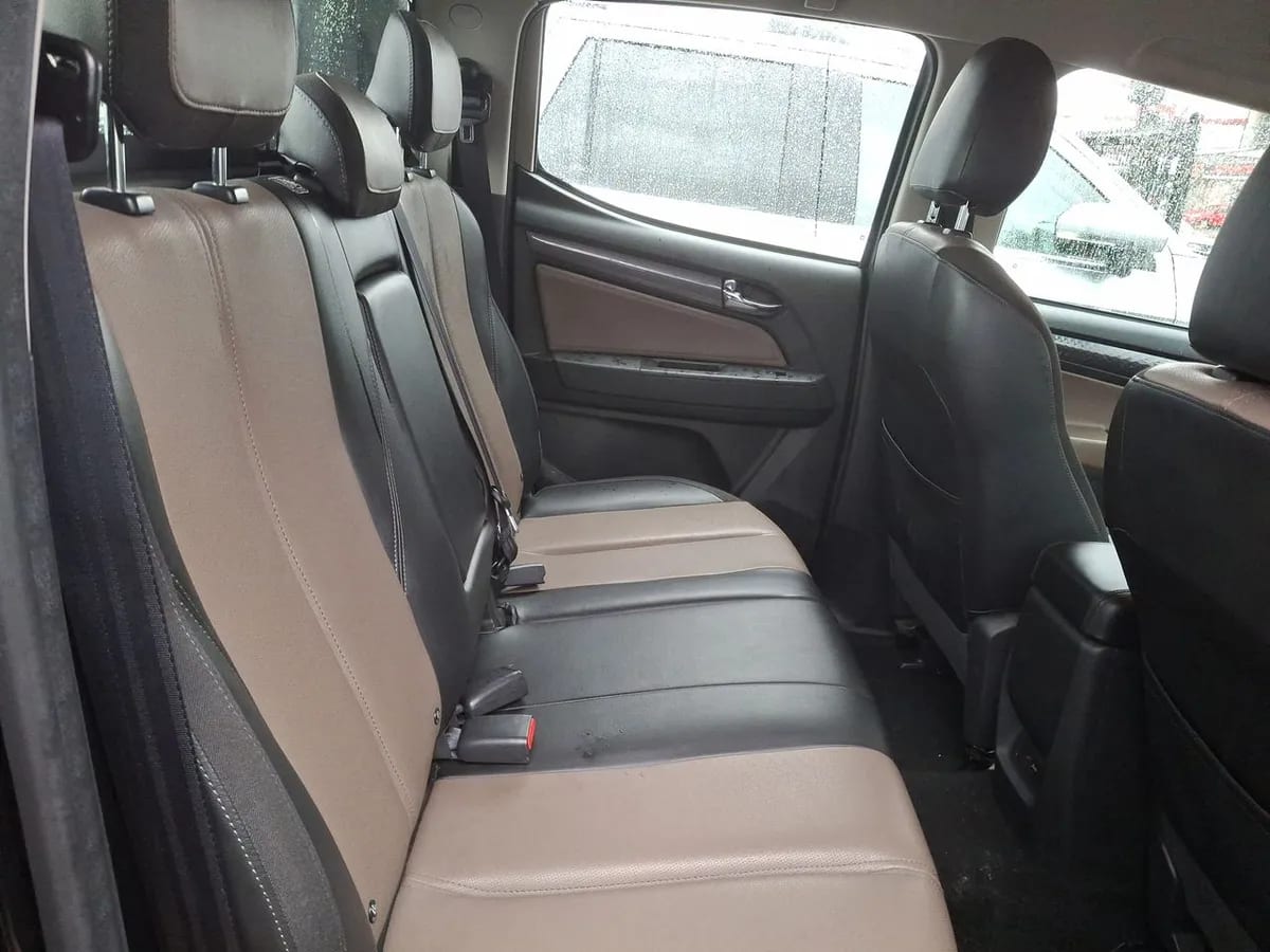 Chevrolet Colorado 2.8 High Country Diesel 4wd At 4p año 2025