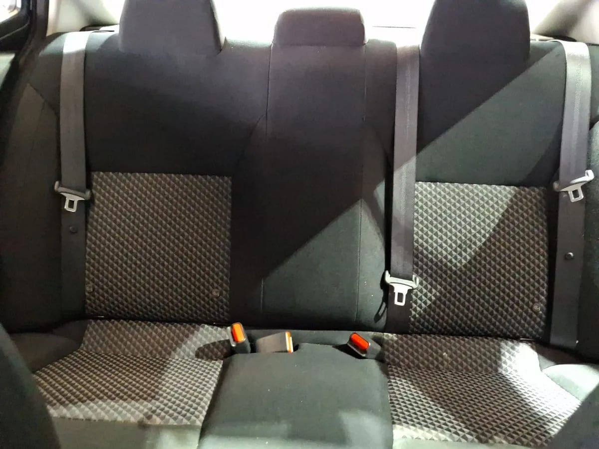 Nissan Versa 1.6 Sense 4x2 Mt 4p año 2024