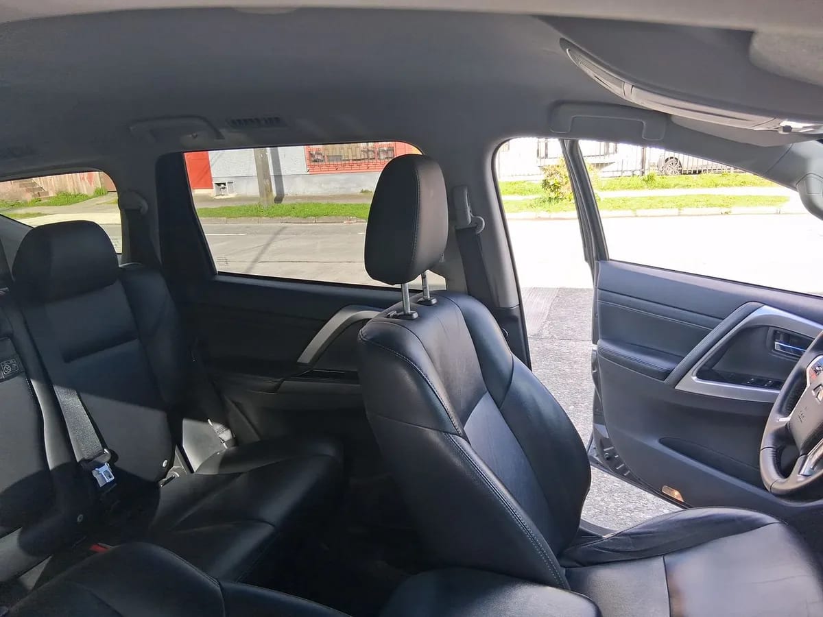 Mitsubishi Montero Sport 3.0 4x2 At 5p año 2024