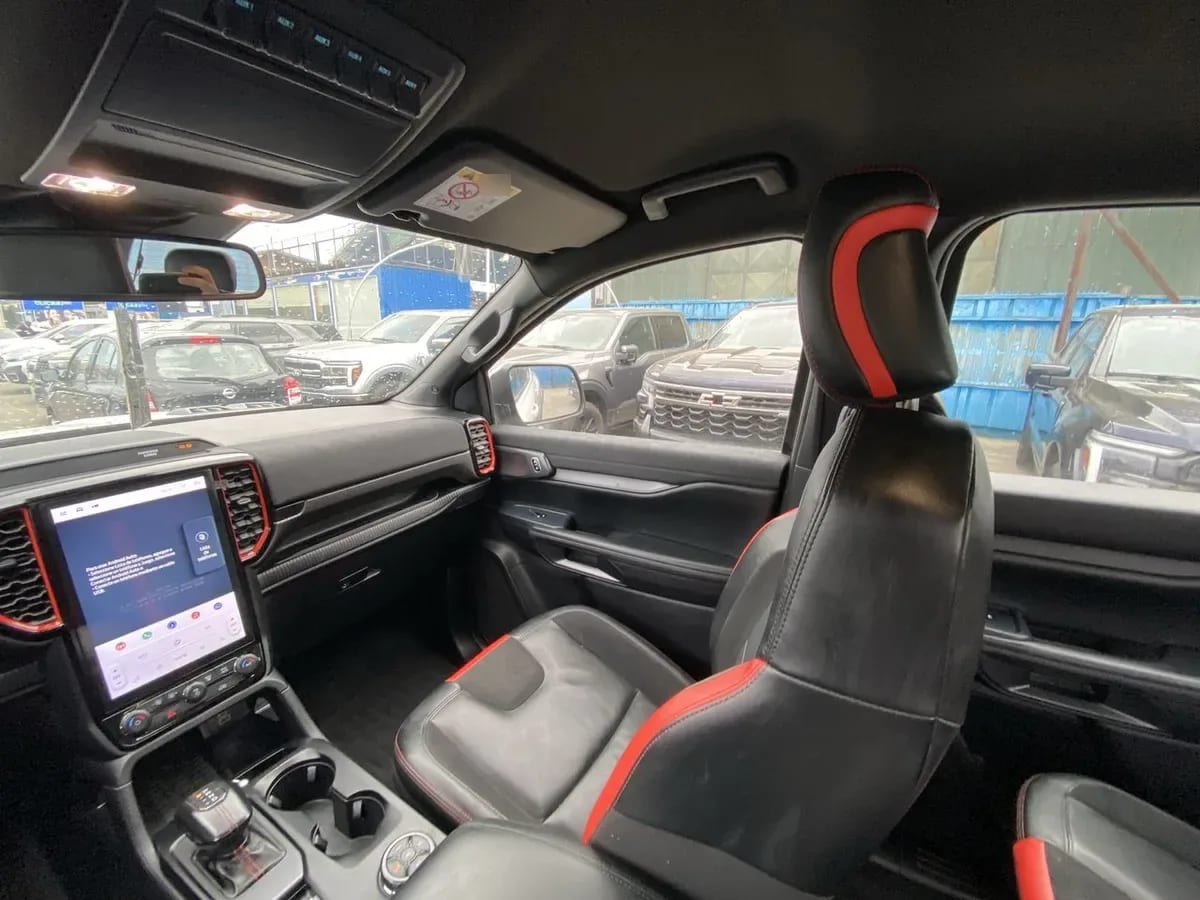 Ford Ranger 3.0t Raptor 4x4 Dob. Cab. At 4p año 2024