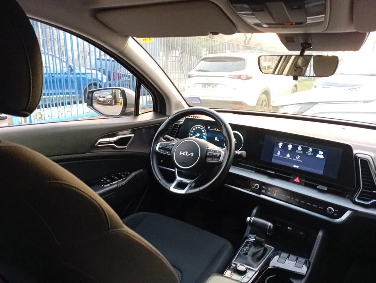 Kia Sportage 2.0 Ex Dies 2wd 8at 5p año 2025