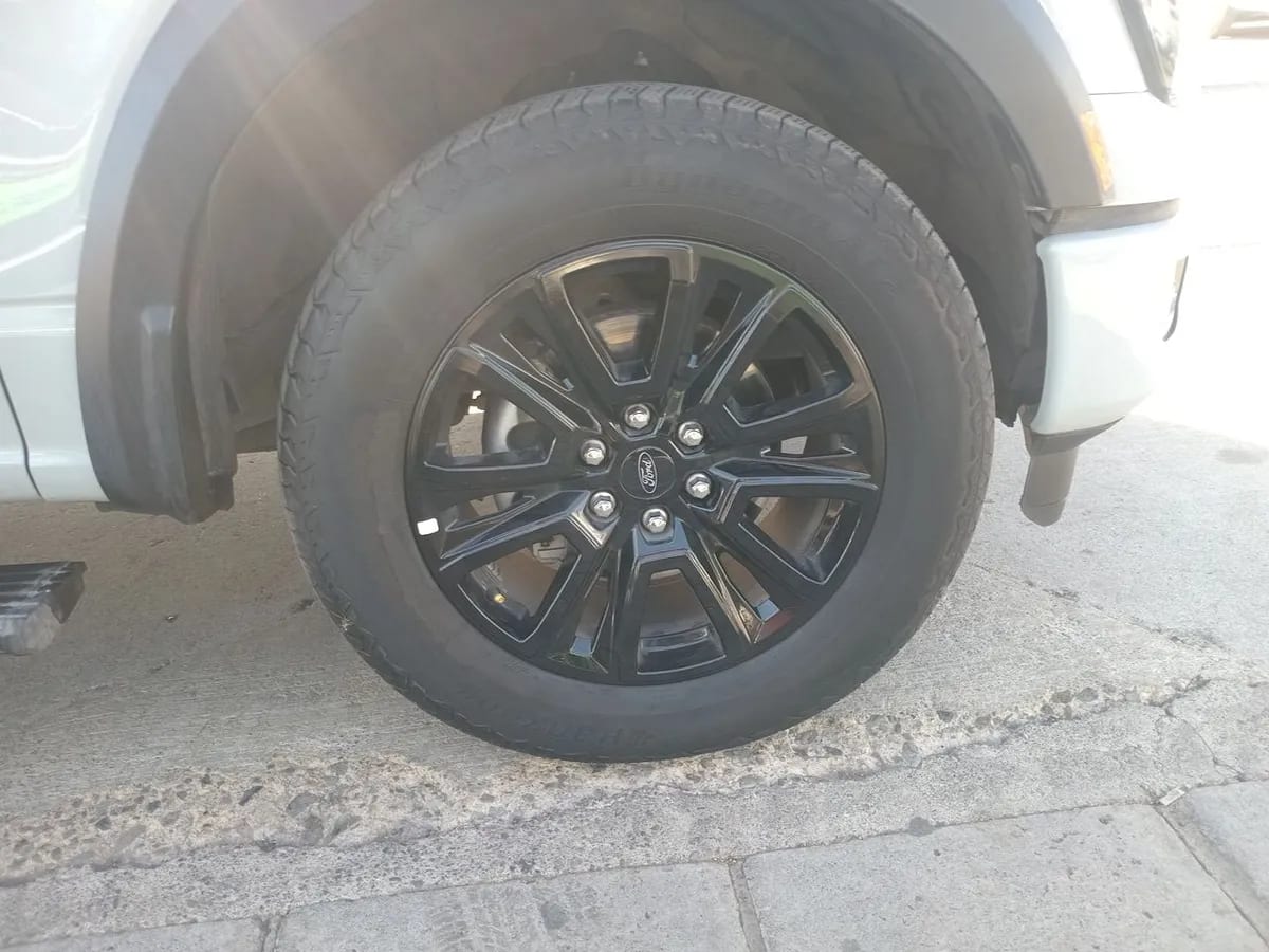 Ford F-150 3.5 Platinum Cc Dob. Cab. 4x4 At 4p año 2025