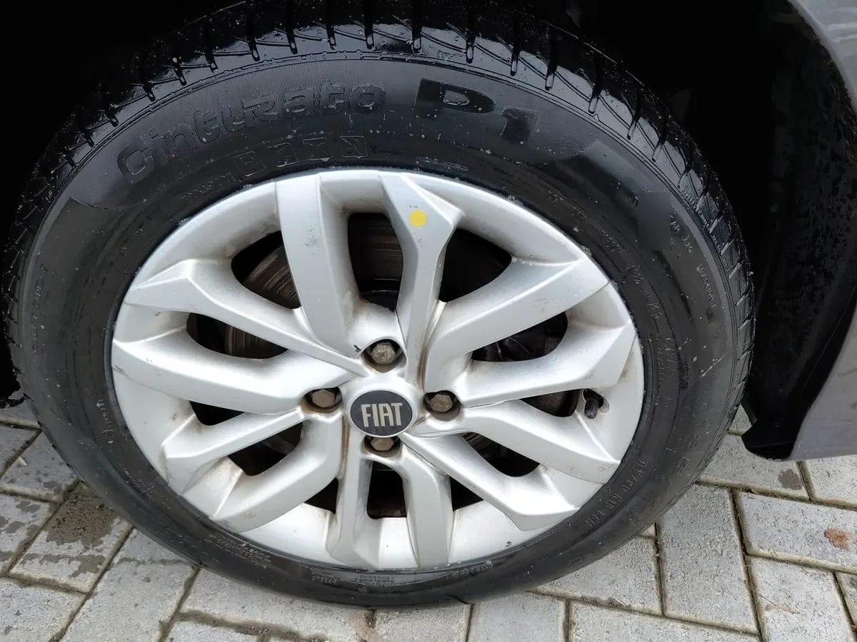 Fiat Cronos 1.8 Drive 4x2 At 4p año 2022