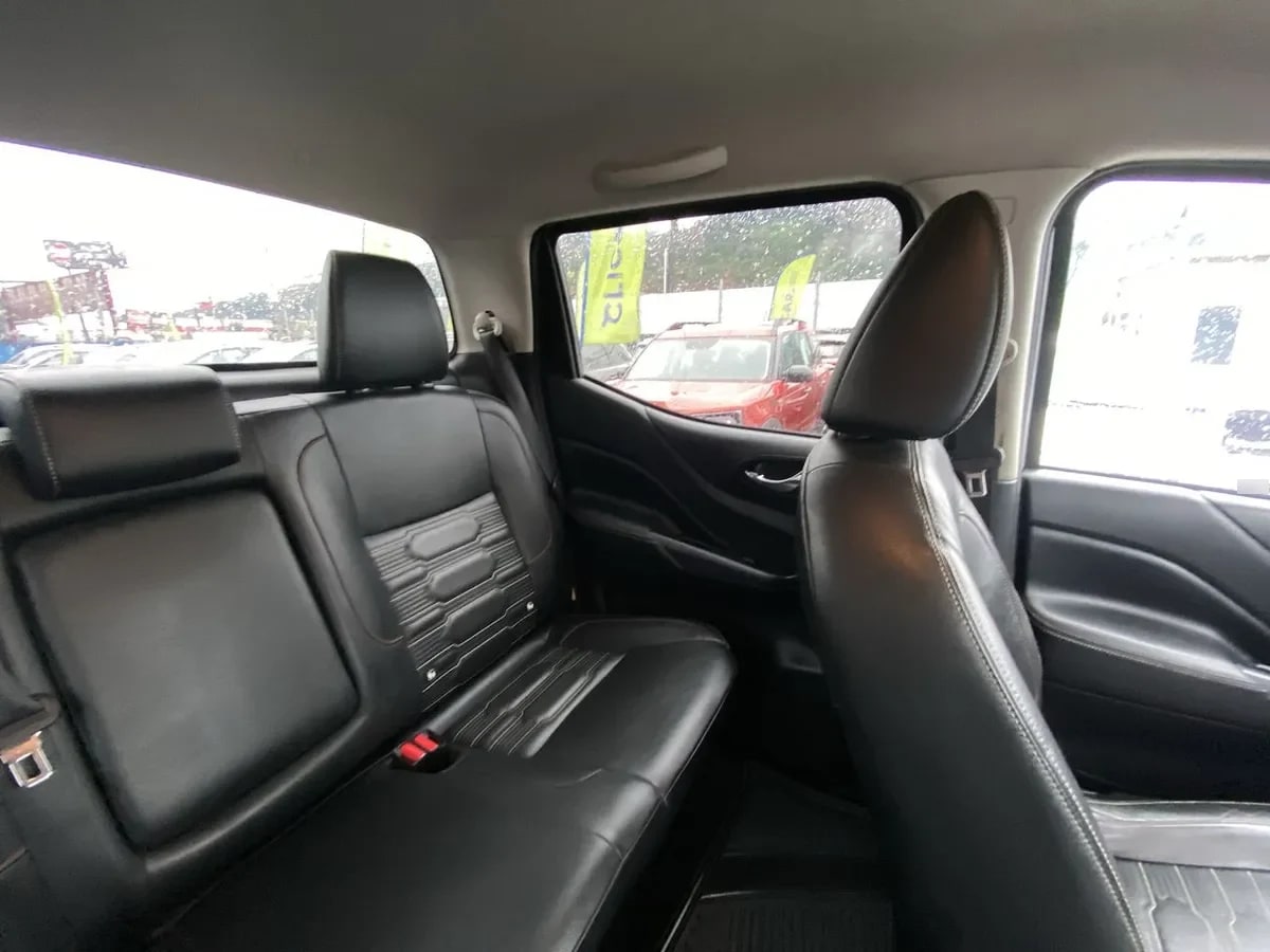 Nissan Navara 2.3d Pro4x Diesel 4x4 Dob.cab. At 4p año 2023