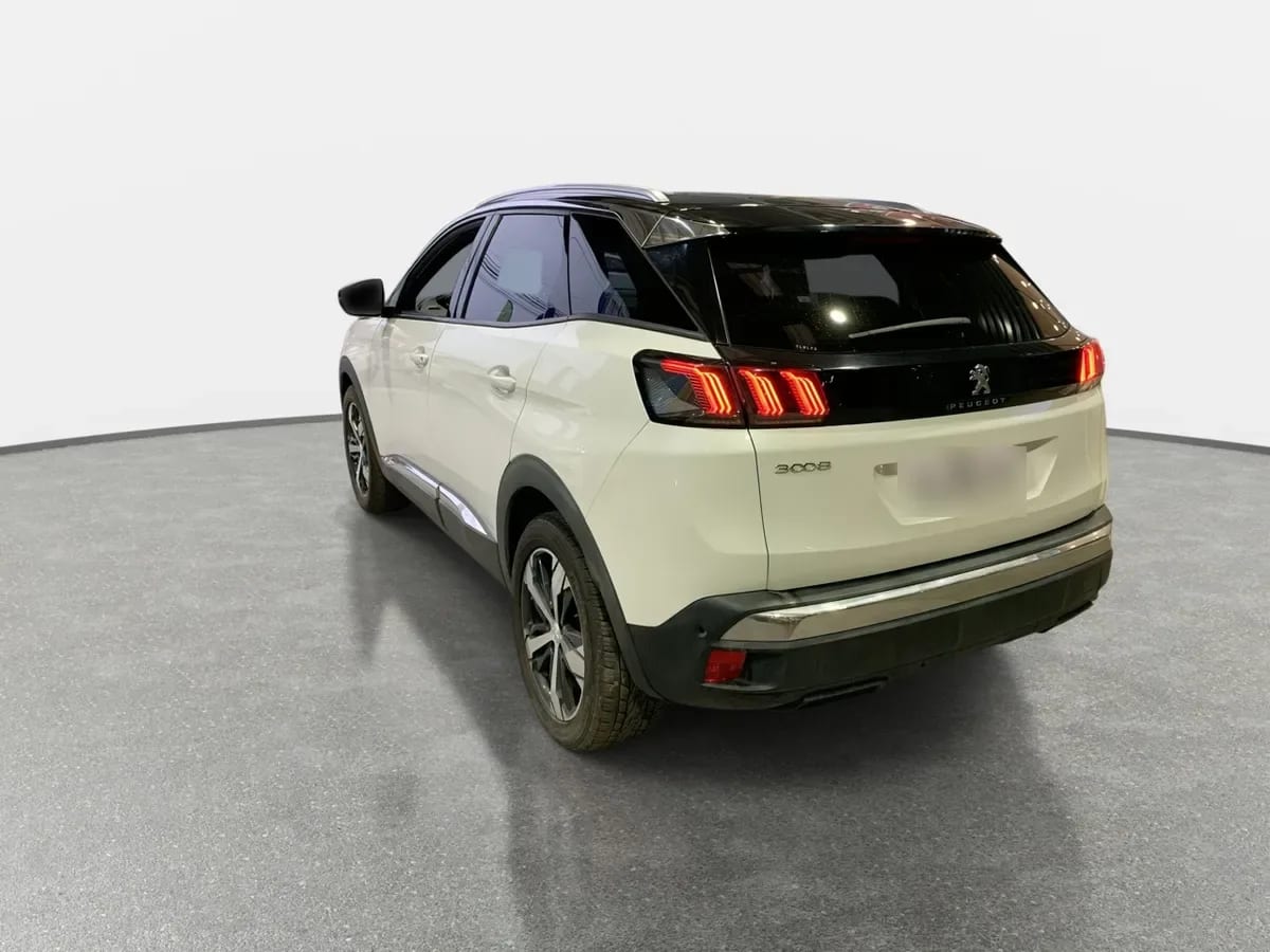 Peugeot 3008 1.5 Allure Pack Bluehdi 130 4x2 Eat8 5p año 2024