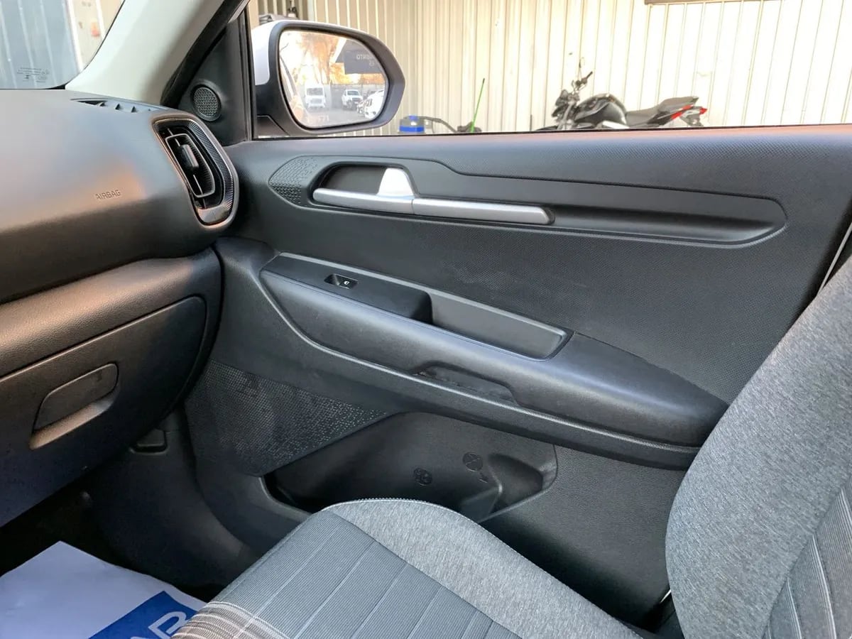 Kia Sonet 1.5 Ex 4x2 Ivt Ri At 5p año 2025