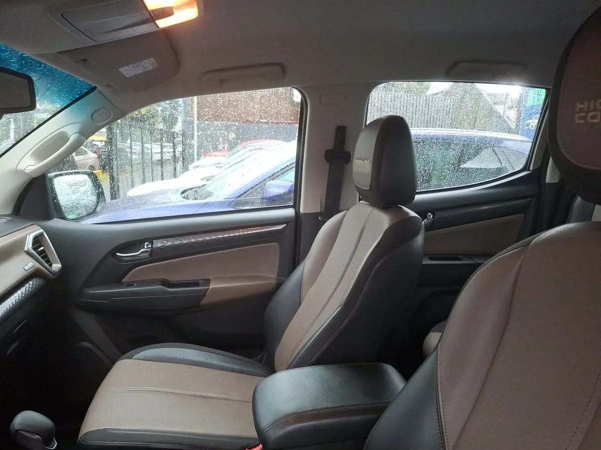 Chevrolet Colorado 2.8 High Country Diesel 4wd At 4p año 2025