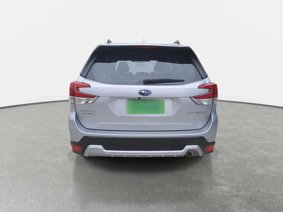 Subaru Forester 2.0i Limited Eyesight Awd At 5p año 2024