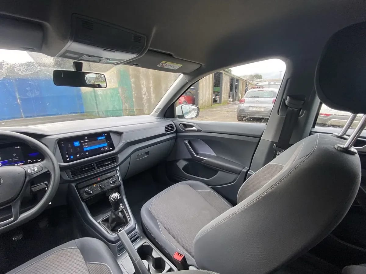 Volkswagen T-Cross 1.0 Tsi Trendline 4x2 5mt 5p año 2024