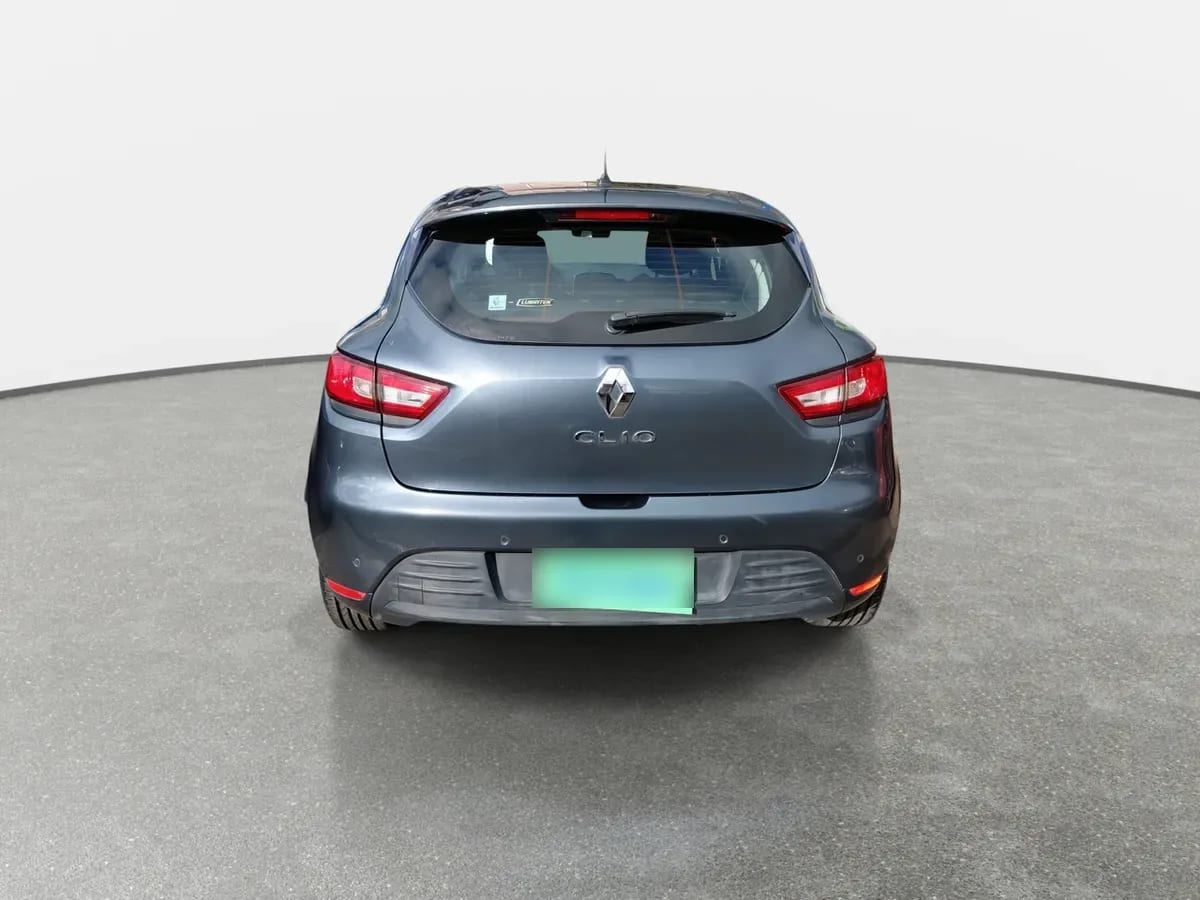Renault Clio 0.9t Expression 4x2 Hb Mt 5p año 2020