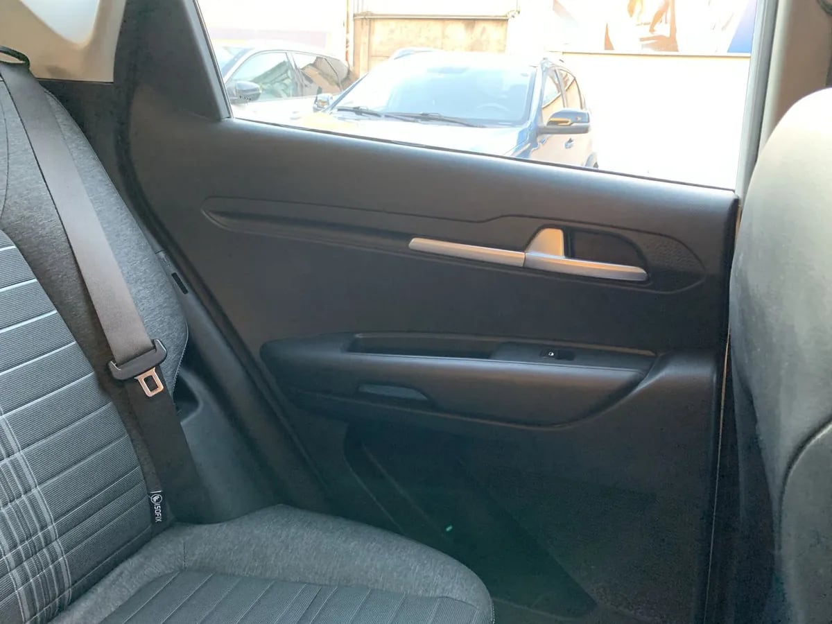 Kia Sonet 1.5 Ex 4x2 Ivt Ri At 5p año 2025