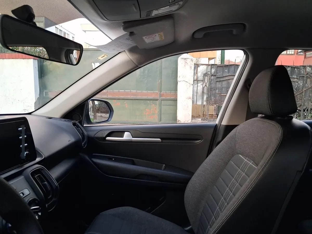 Kia Sonet 1.5 Ex 4x2 Ivt Ri At 5p año 2025