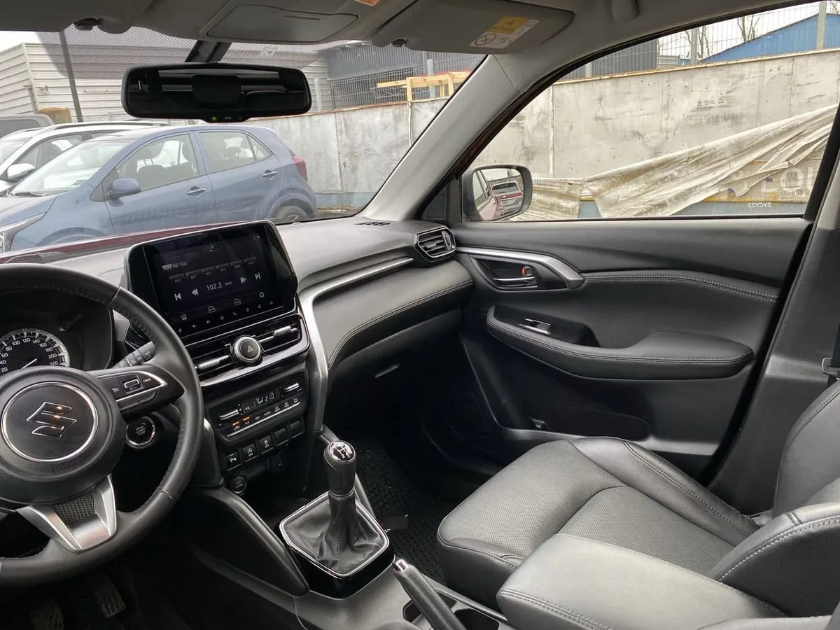 Suzuki Grand Vitara 1.5 Glx Hybrid 4x2 Mt 5p año 2023