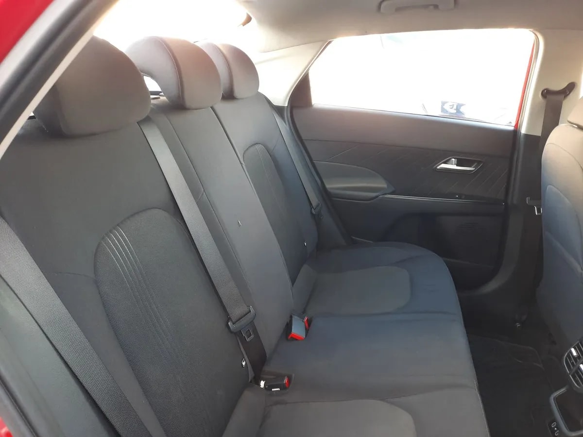 Hyundai Accent 1.5 Design 4x2 Mt 4p año 2024