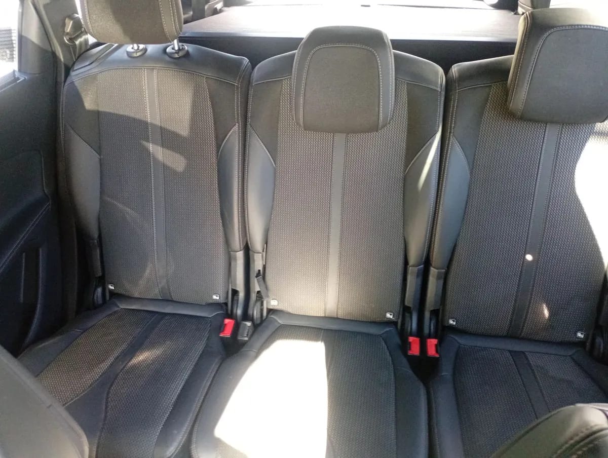 Peugeot 5008 1.6 Gt Puretech 180 4x2 Eat8 5p año 2023