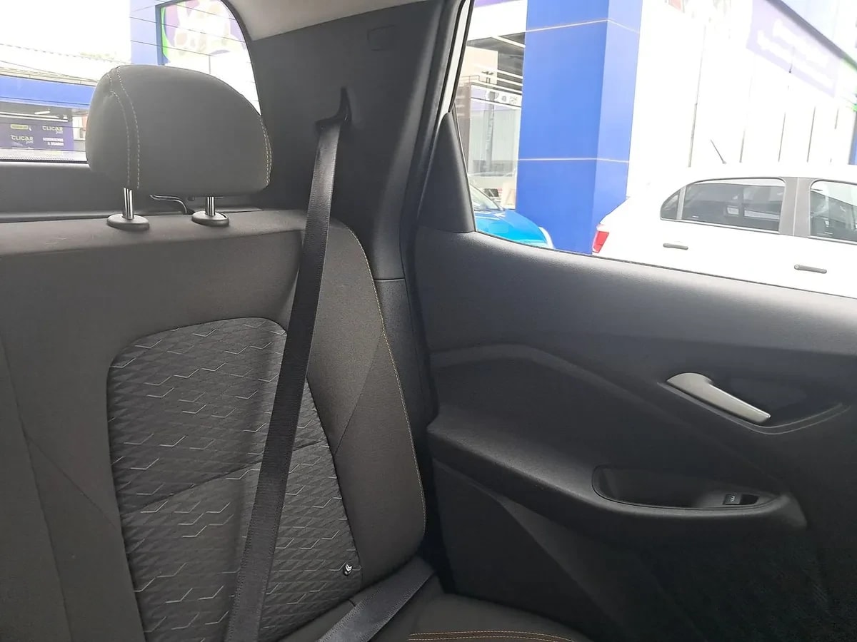 Chevrolet Montana 1.2t Lt R 4x2 Mt 4p año 2025