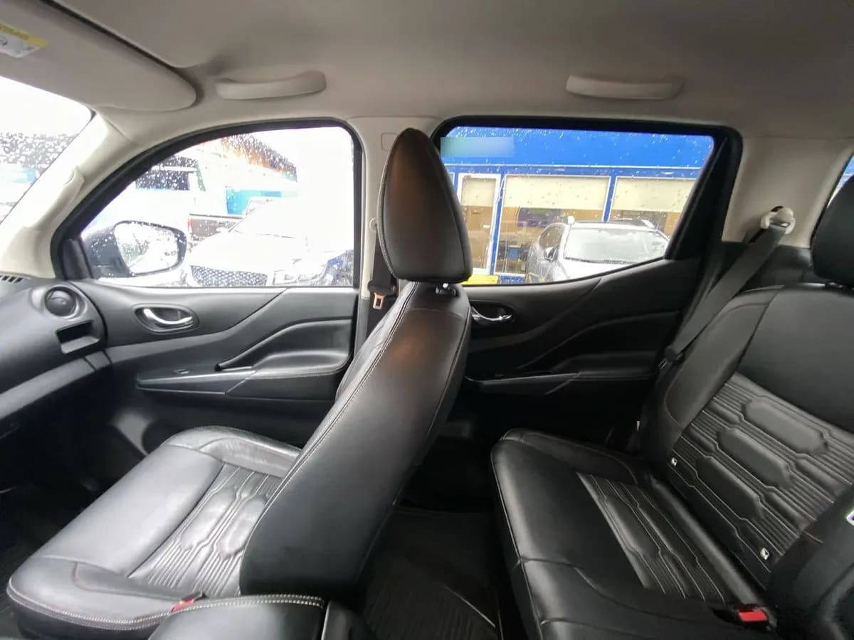 Nissan Navara 2.3d Pro4x Diesel 4x4 Dob.cab. At 4p año 2023