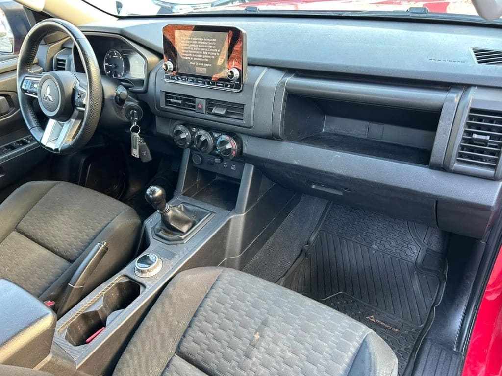Mitsubishi L200 Katana Xrt 4x4 2.4 año 2024