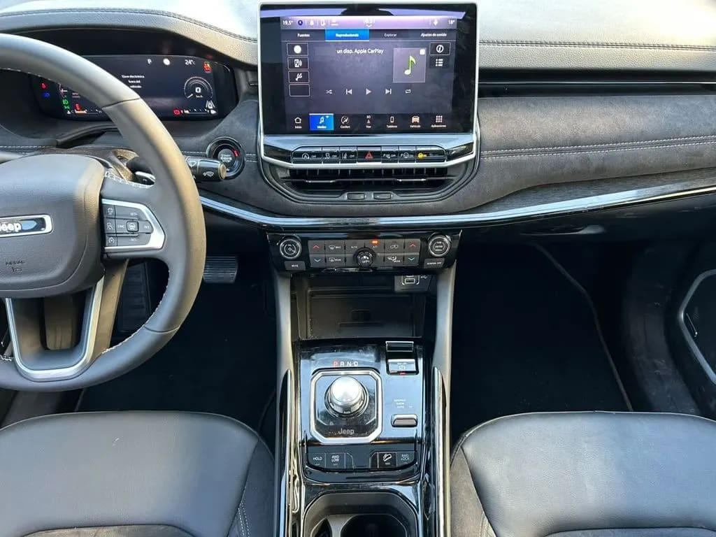 Jeep Commander Blackhawk 4x4 2.0 Aut año 2026