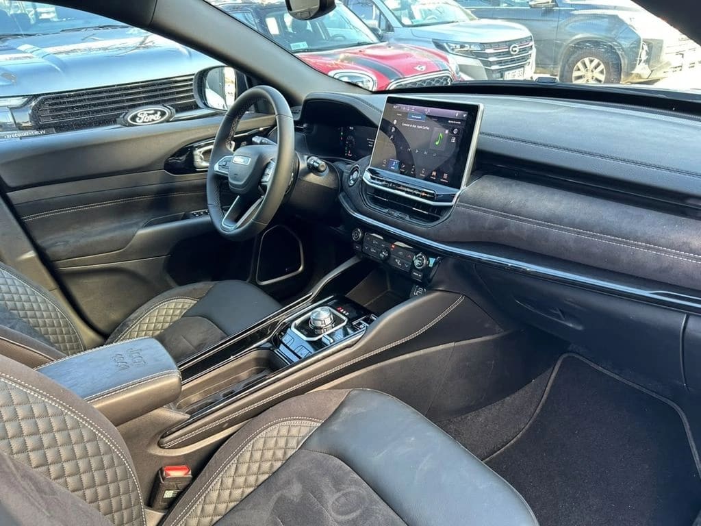 Jeep Commander Blackhawk 4x4 2.0 Aut año 2026