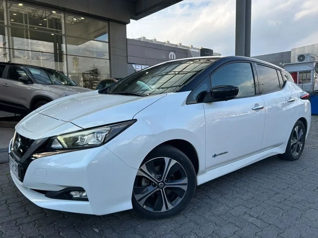 Nissan Leaf Ze1 año 2022
