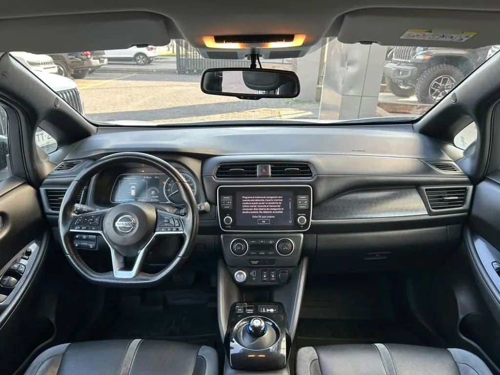 Nissan Leaf Ze1 año 2022
