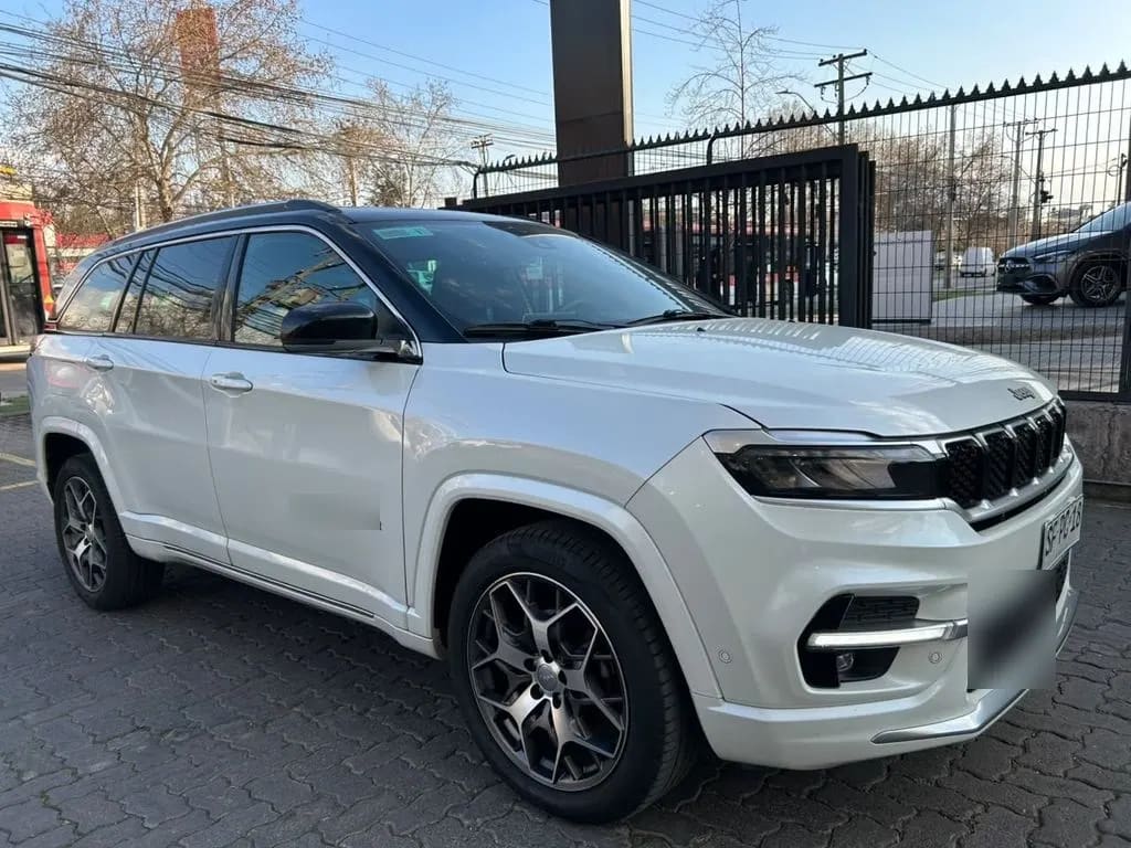 Jeep Commander Overland 1.3 Aut año 2023
