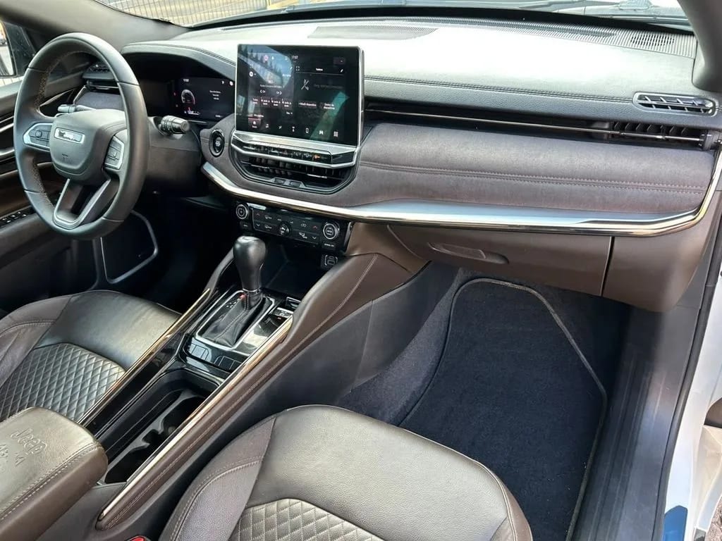 Jeep Commander Overland 1.3 Aut año 2023