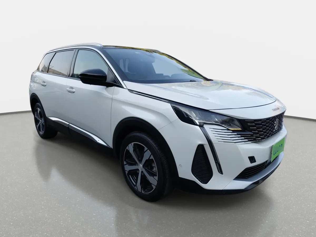Peugeot 5008 1.5 Allure Pack Bluehdi 130 4x2 Eat8 5p año 2024